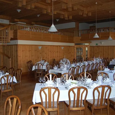 Gasthof Adler بيت ضيافة